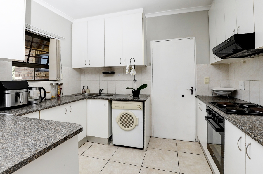 To Let 3 Bedroom Property for Rent in Langeberg Ridge Western Cape